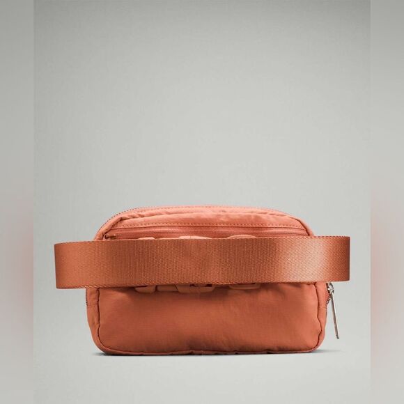 NWT Lululemon Everywhere Belt Bag
Pink Savannah w/ Extended Strap !Rare - Picture 5 of 5